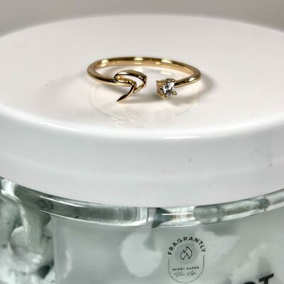Fragrantly Bergamot Twist Whipped Soap initialen - letter ring - J Goud met zirkonia